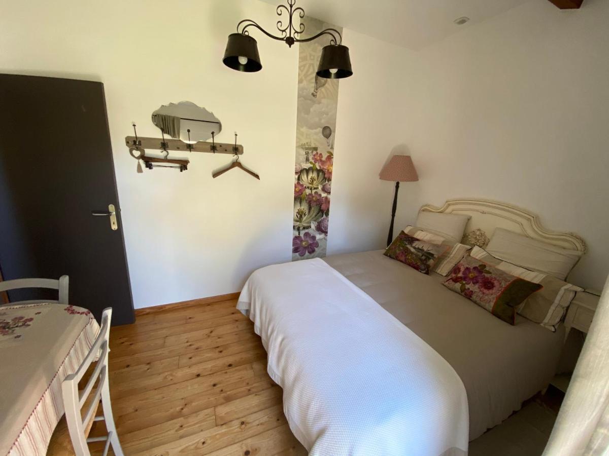 Bed and Breakfast Au Mas Retz De Jade Chauve Екстер'єр фото