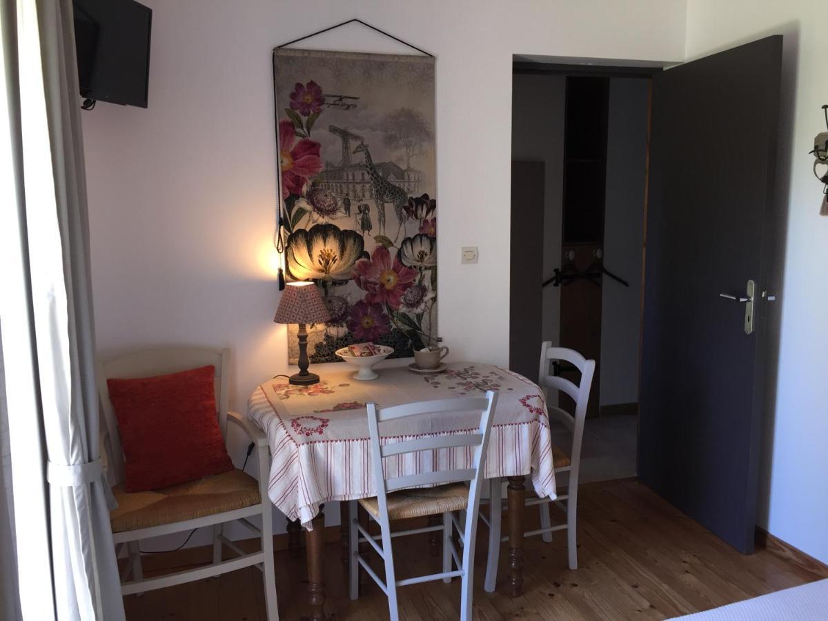 Bed and Breakfast Au Mas Retz De Jade Chauve Екстер'єр фото